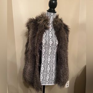 Faux fur H&M vest